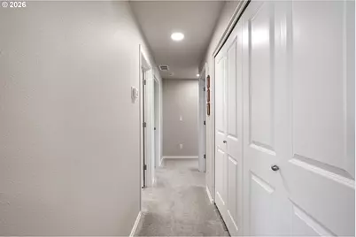 5105 Holly St, Springfield, OR 97478 - Photo 11