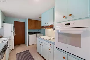 3390 Onyx St, Eugene, OR 97405 - Photo 17