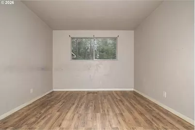 4885 Azalea Dr, Grants Pass, OR 97526 - Photo 19