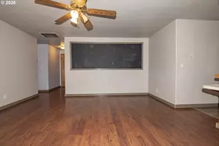 4885 Azalea Dr, Grants Pass, OR 97526 - Photo 13