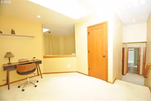 6431 SW Dolph Dr, Portland, OR 97219 - Photo 31