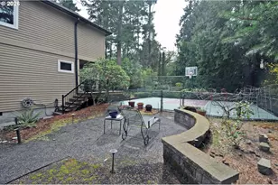 6431 SW Dolph Dr, Portland, OR 97219 - Photo 37