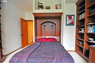 6431 SW Dolph Dr, Portland, OR 97219 - Photo 21