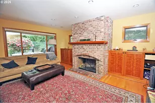 6431 SW Dolph Dr, Portland, OR 97219 - Photo 13