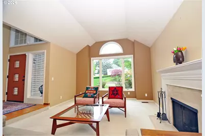 6431 SW Dolph Dr, Portland, OR 97219 - Photo 3