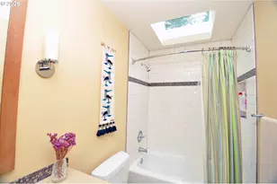 6431 SW Dolph Dr, Portland, OR 97219 - Photo 27