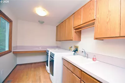 6431 SW Dolph Dr, Portland, OR 97219 - Photo 19