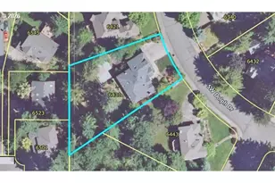 6431 SW Dolph Dr, Portland, OR 97219 - Photo 33