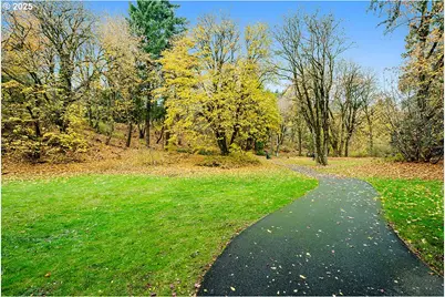 9 Britten Ct, Lake Oswego, OR 97035 - Photo 37