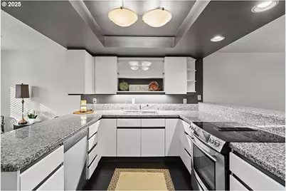 9 Britten Ct, Lake Oswego, OR 97035 - Photo 15