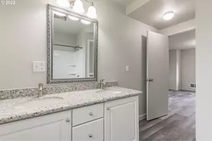 820 N 1st Ave, Kelso, WA 98626 - Photo 13