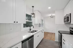 1018 SE 164th Ave, Portland, OR 97233 - Photo 13