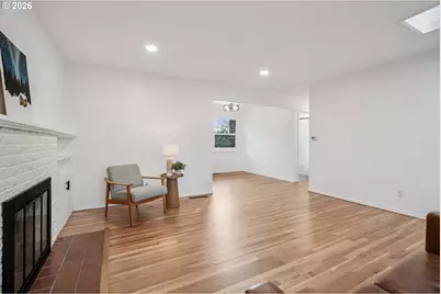 1018 SE 164th Ave, Portland, OR 97233 - Photo 7