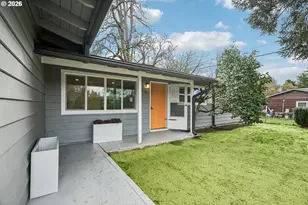 1018 SE 164th Ave, Portland, OR 97233 - Photo 3