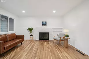 1018 SE 164th Ave, Portland, OR 97233 - Photo 5