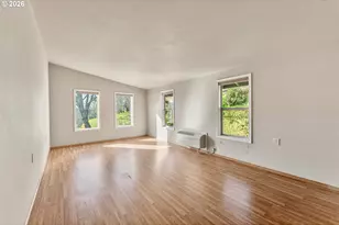 221 Oakview Dr, Roseburg, OR 97471 - Photo 17