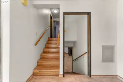 221 Oakview Dr, Roseburg, OR 97471 - Photo 5