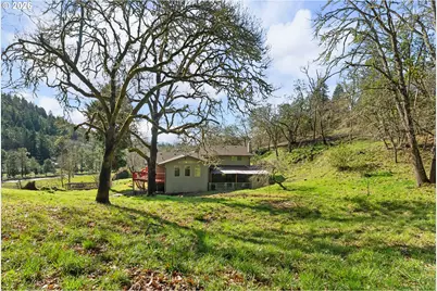 221 Oakview Dr, Roseburg, OR 97471 - Photo 39