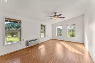 221 Oakview Dr, Roseburg, OR 97471 - Photo 19