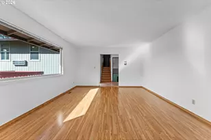 221 Oakview Dr, Roseburg, OR 97471 - Photo 7