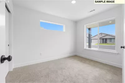 894 E Maple Brook Ave, Hermiston, OR 97838 - Photo 3