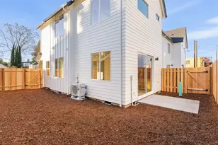 2833 NE 62nd Ave, Portland, OR 97213 - Photo 29