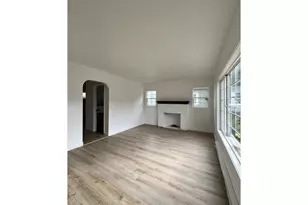 911 Jq Adams St, Oregon City, OR 97045 - Photo 3