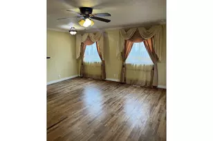 8426 NE Wygant St, Portland, OR 97220 - Photo 3