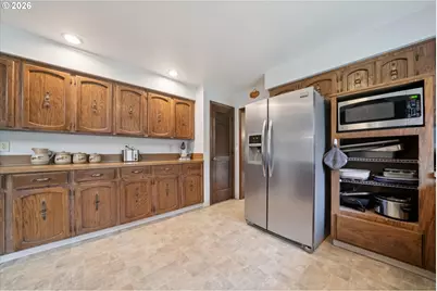 12834 Ehlen Rd, Aurora, OR 97002 - Photo 9