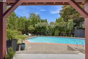 3211 SW Ridge Dr, Portland, OR 97219 - Photo 35