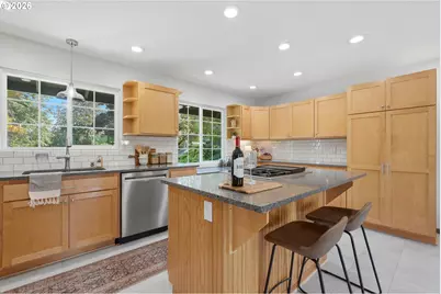 3211 SW Ridge Dr, Portland, OR 97219 - Photo 13