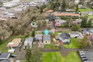 248 SE Pitzer St, Roseburg, OR 97470 - Photo 23