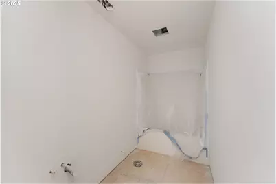 248 SE Pitzer St, Roseburg, OR 97470 - Photo 11