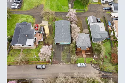 248 SE Pitzer St, Roseburg, OR 97470 - Photo 21