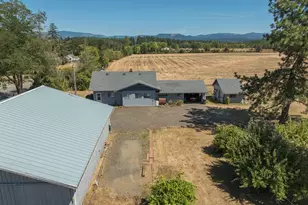 40028 Lacomb Dr, Lebanon, OR 97355 - Photo 39