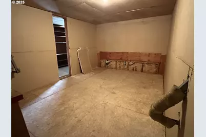 295 King St, Brookings, OR 97415 - Photo 17