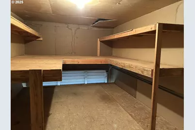 295 King St, Brookings, OR 97415 - Photo 15