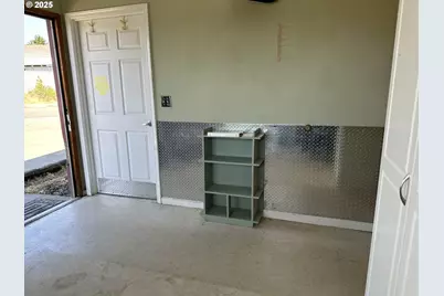 295 King St, Brookings, OR 97415 - Photo 5