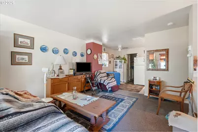 9421 SE Glenwood St, Portland, OR 97266 - Photo 9
