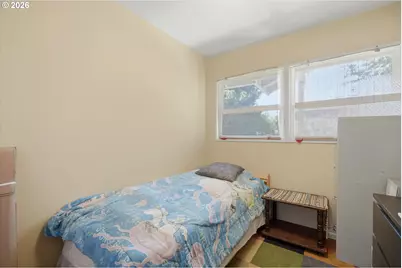 9421 SE Glenwood St, Portland, OR 97266 - Photo 21