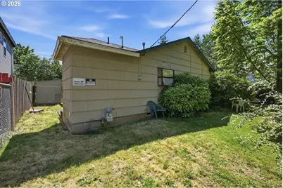 9421 SE Glenwood St, Portland, OR 97266 - Photo 25