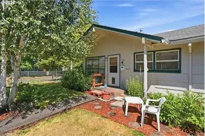 9421 SE Glenwood St, Portland, OR 97266 - Photo 7