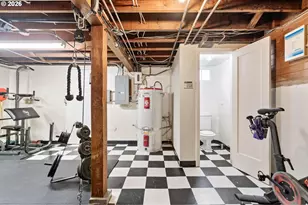 606 SW Evans St, Portland, OR 97219 - Photo 41