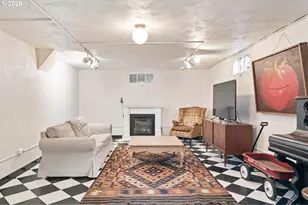 606 SW Evans St, Portland, OR 97219 - Photo 35