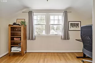 606 SW Evans St, Portland, OR 97219 - Photo 25