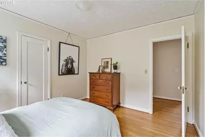 606 SW Evans St, Portland, OR 97219 - Photo 17