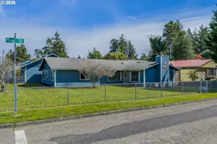 2713 Oak St, North Bend, OR 97459 - Photo 33