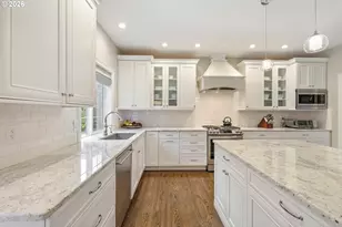 13736 SW Mistletoe Dr, Portland, OR 97224 - Photo 11