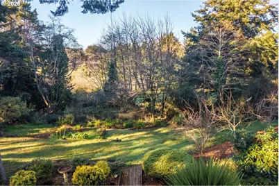 498 Klamath Ave SE, Bandon, OR 97411 - Photo 5