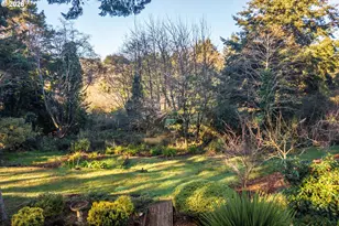 498 Klamath Ave SE, Bandon, OR 97411 - Photo 5